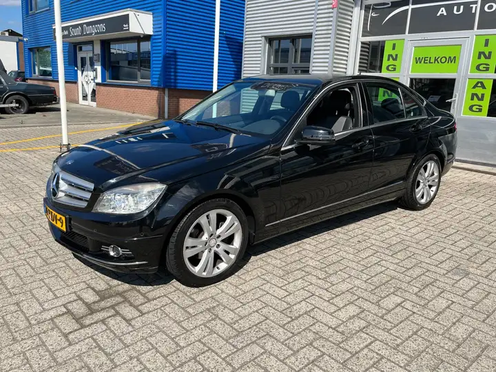 2009 Mercedes-Benz C 180    0     
